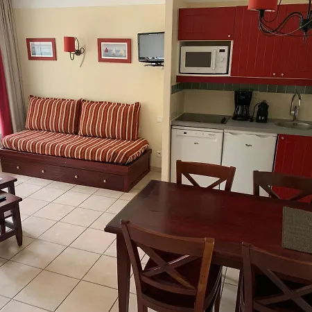 Dans De ביסקארוס