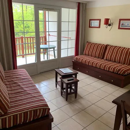 Dans De Apartament *